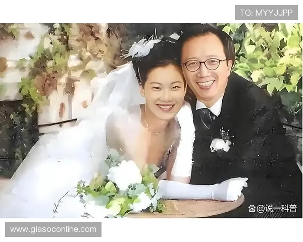 伏明霞与梁锦松的缘起与共鸣:体育传奇与跨界合作的独特故事 伏明霞与梁锦松的缘起与共鸣:体育传奇与跨界合作的独特故事